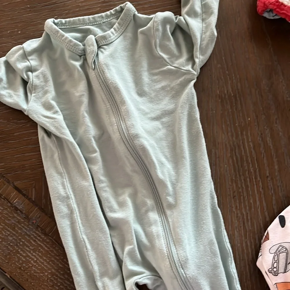 Kyte baby 3-6 Mnths  Green Kids One Piece